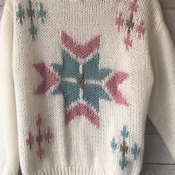 1980s acrylic chunky knit pullover - Picture 3 of 6